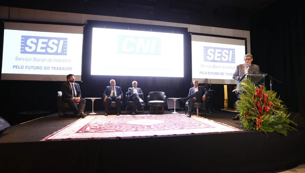 Robson Braga participa de evento em Teresina