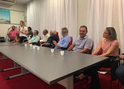 Pré-candidatos se reúnem na sede do MDB em Teresina 