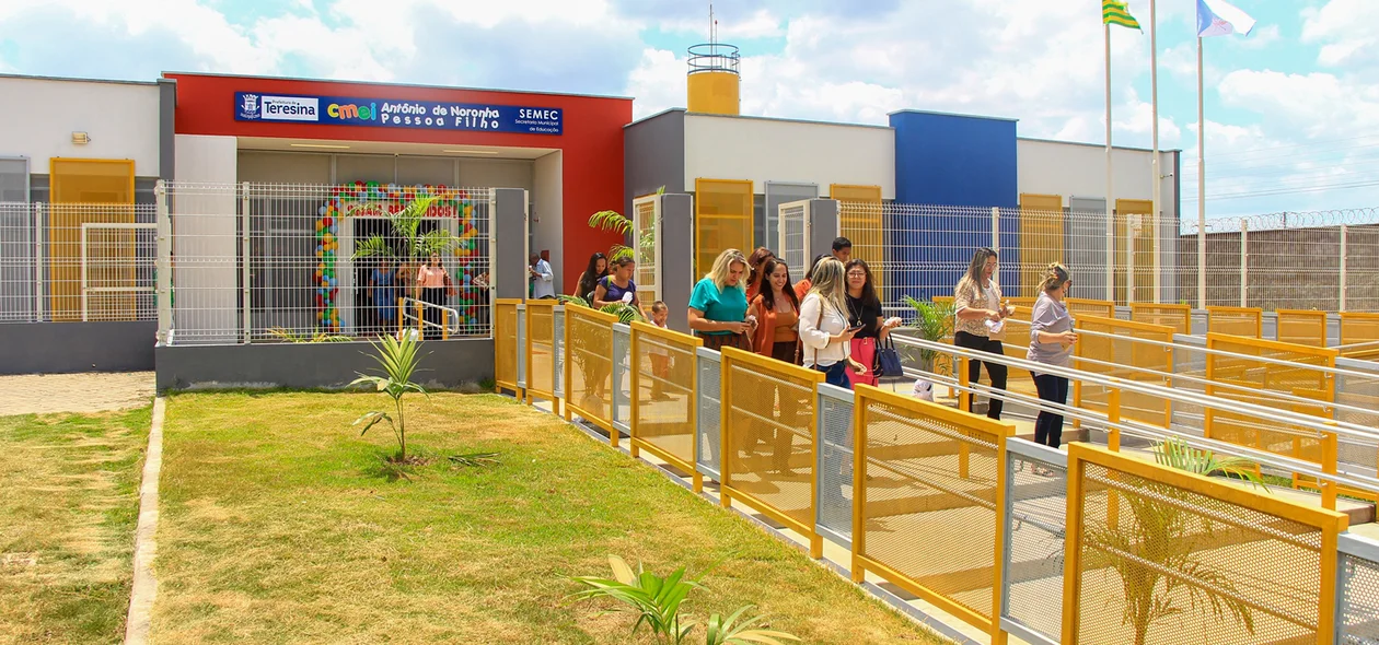 Inauguração do Centro Municipal de Educação Infantil (Cmei) Noronha Filho