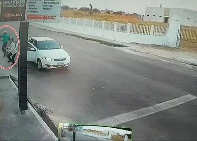Câmera flagra assalto em parada de ônibus no bairro Alto da Ressurreição 