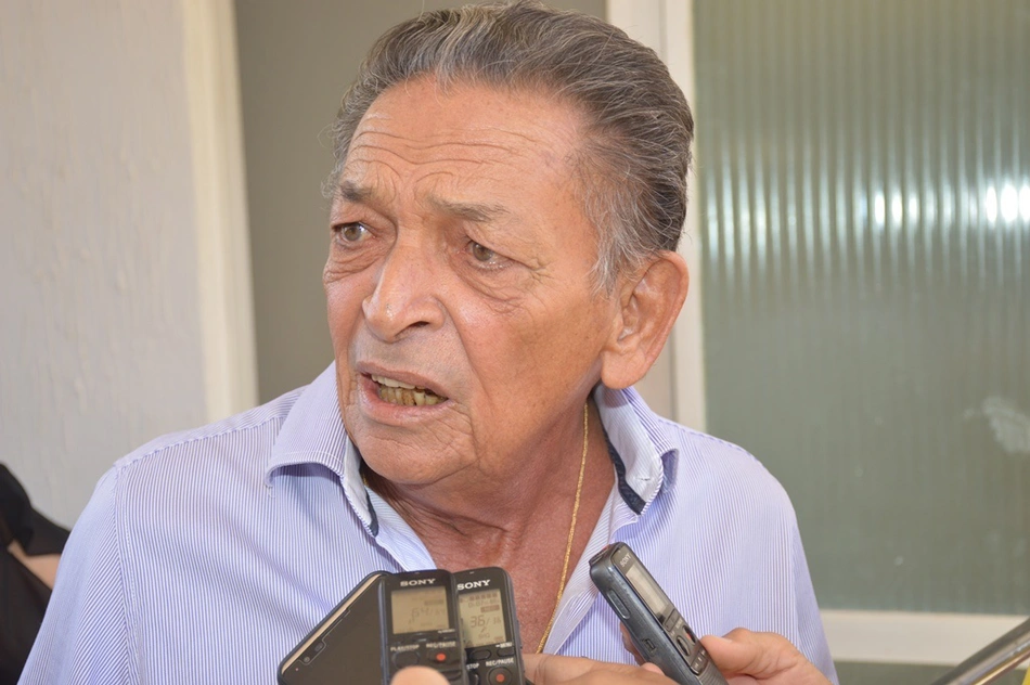 Ex-prefeito Gil Paraibano (Progressistas)