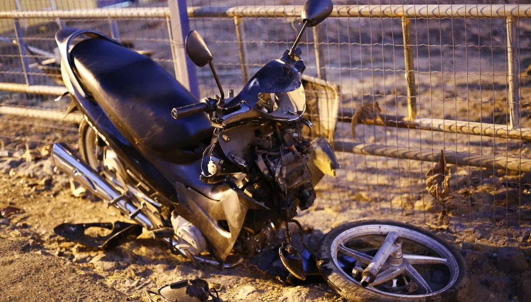 Motocicleta conduzida pela vítima