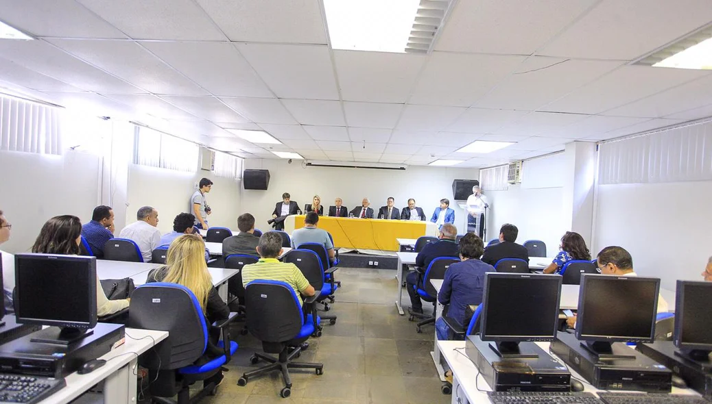 Solenidade de entrega de computadores para a SSP-PI