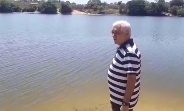 Themístocles visita local onde será construída ponte 