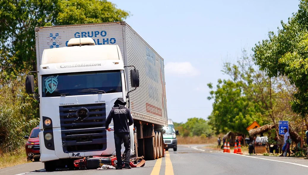 Caminhão do Comercial Cavalho envolvido no acidente