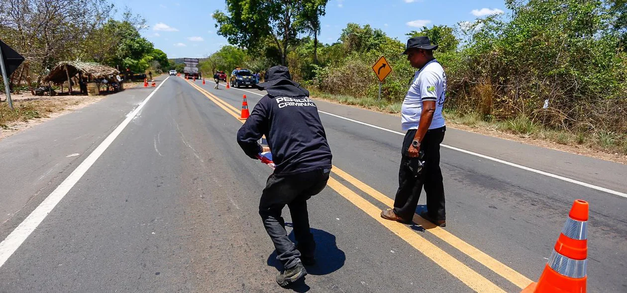 Perícia Criminal no local do acidente  