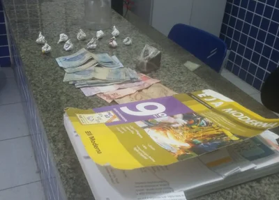 Objetos encontrados com o acusado