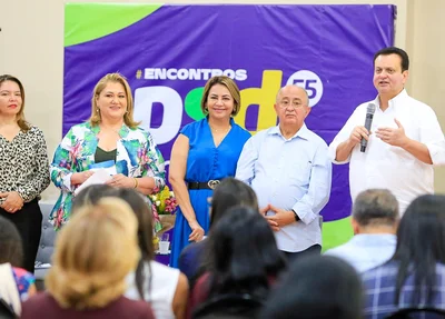 PSD de Júlio César filia 7 prefeitos durante evento em Teresina