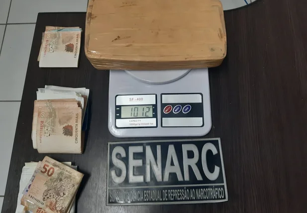 Material apreendido pelos policiais da DENARC em conjunto com a DH