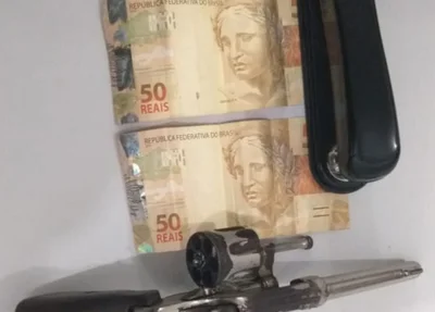 Objetos encontrados com o acusado