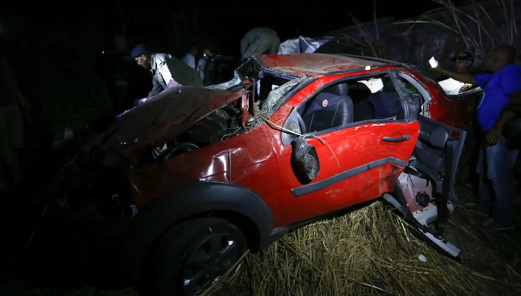 Fiat Strada envolvido no acidente