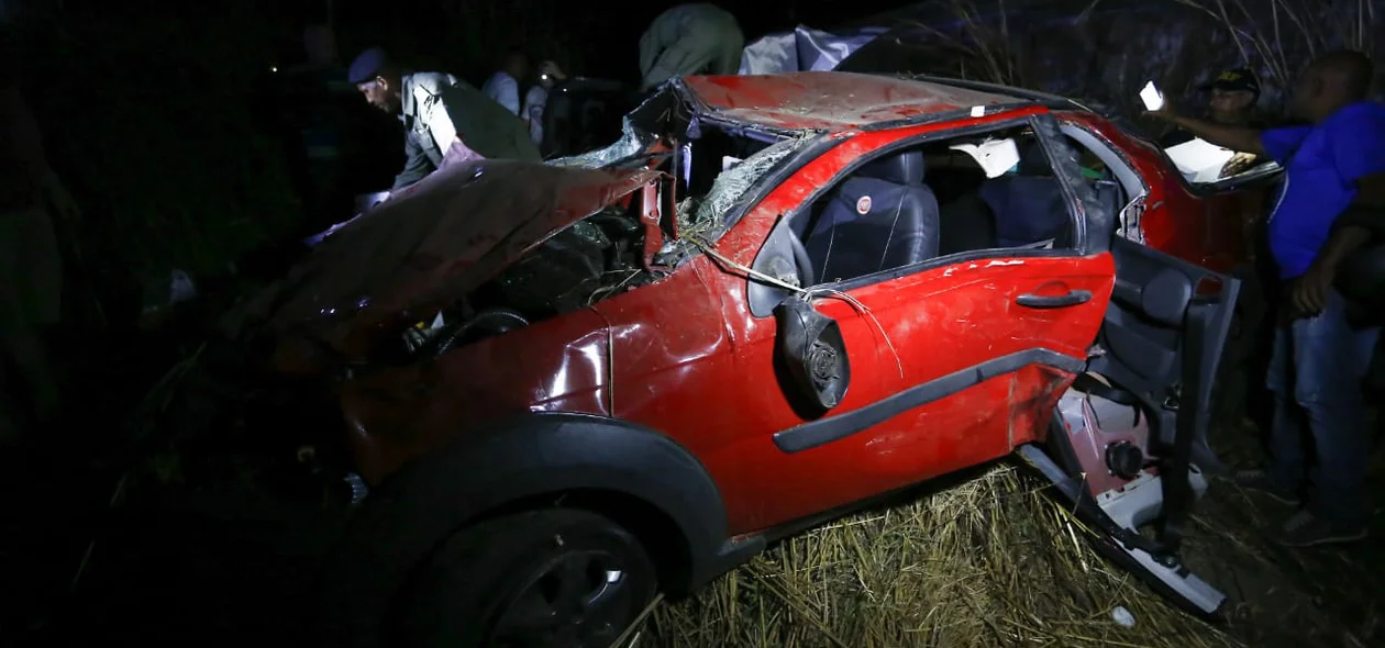 Fiat Strada envolvido no acidente
