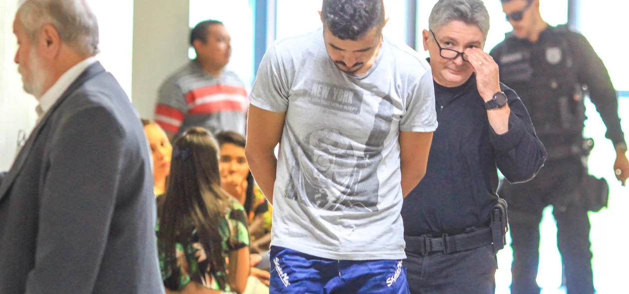 Antuniel Alves de Sousa durante audiência de instrução e julgamento