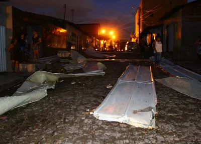 A destruição foi devido a um forte vento