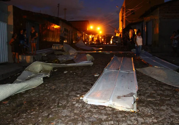 A destruição foi devido a um forte vento