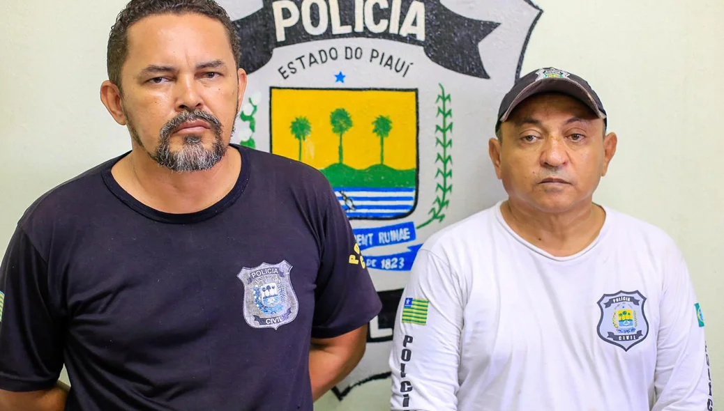 Equipe de investigação do 4º DP