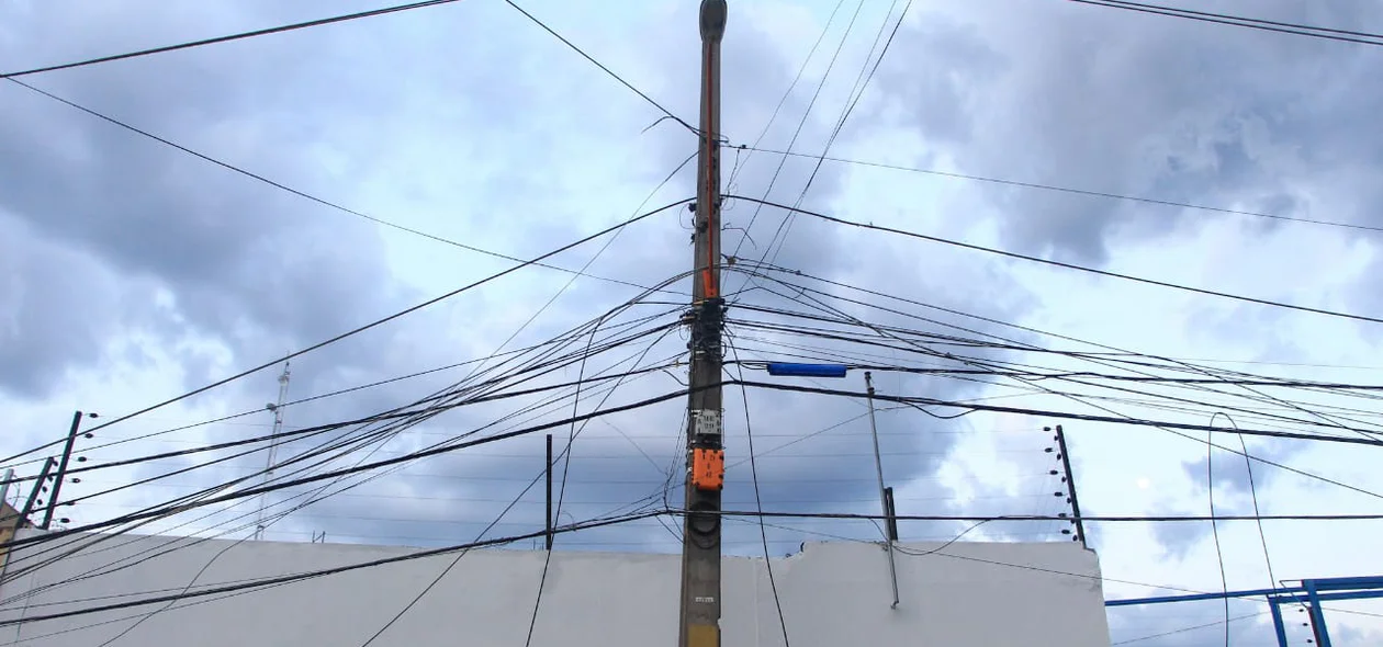 Fiação elétrica ficou atingida