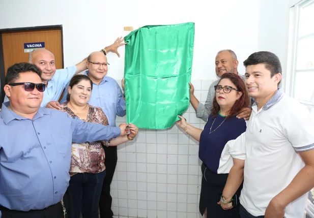 Prefeita Patrícia Leal entrega UBS em Altos