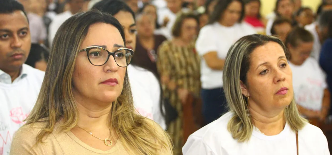 Rejane Dias na missa de 7º Dia da Família Andrade