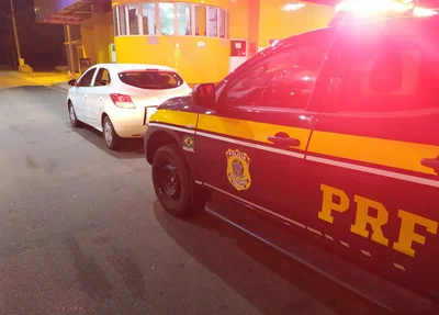 Carro recuperado pela PRF em Floriano