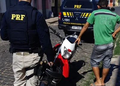 PRF prende condutor e recupera motocicleta na BR 316 