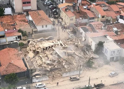 Prédio de 7 andares cai em Fortaleza