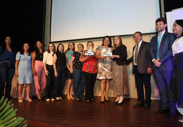 Altos recebe prêmio da Undime-PI pelo desenvolvimento da Educação