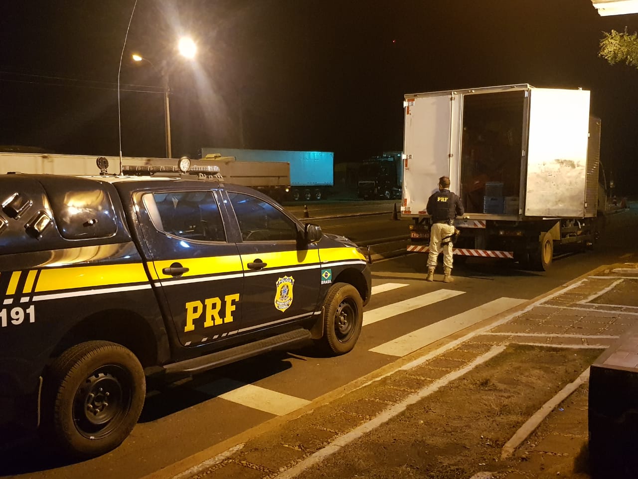 Carga apreendida na BR 230