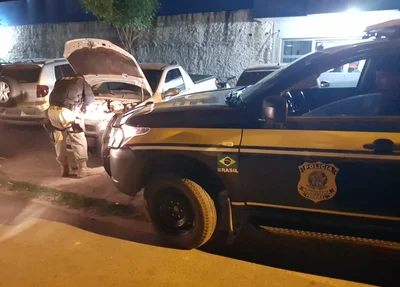 Carro foi recuperado pela PRF