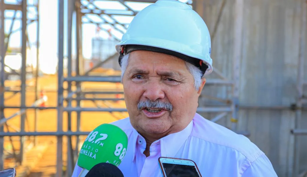 Senador Elmano Férrer 