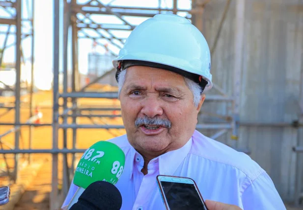 Senador Elmano Férrer 