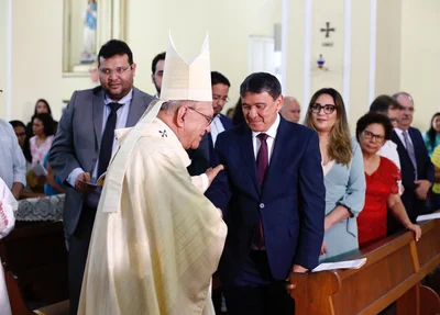 Arcebispo Dom Jacinto Brito e o Governador do estado 