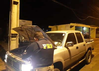 Hillux com documentação falsificada