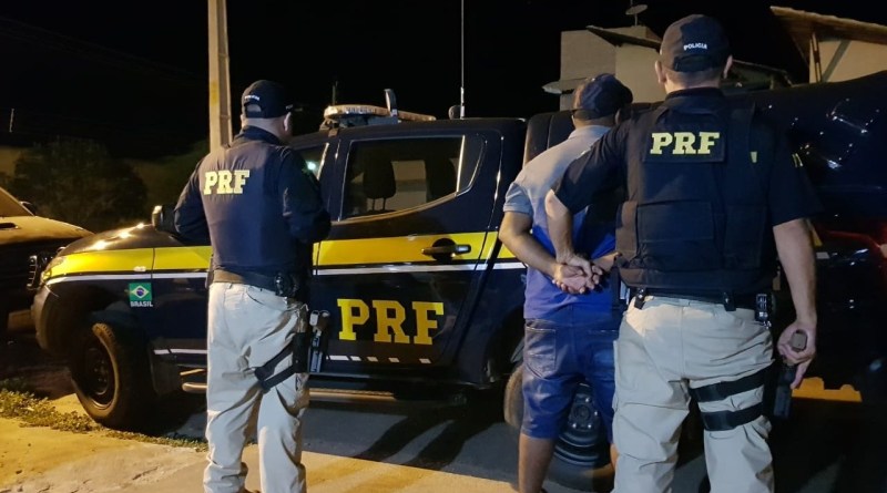 Homem foi preso pela PRF em Valença do Piauí