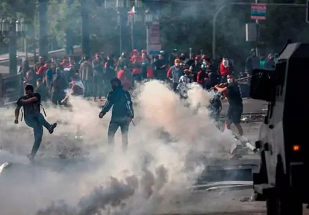 Manifestantes durante protesto no Chile
