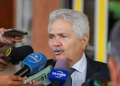 Elmano Férrer 