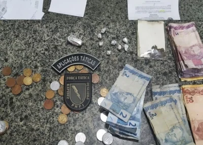 Objetos encontrados com o acusado