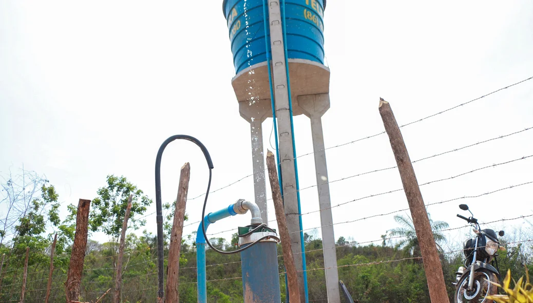 Moradores da Zona Sul de Teresina reclamam do difícil acesso ao poço da localidade