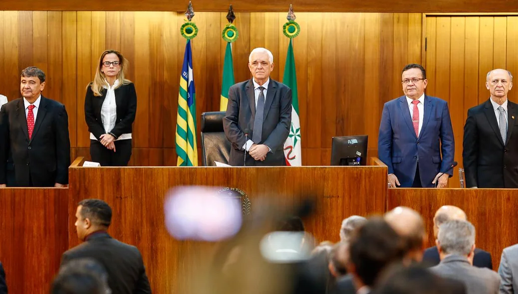 Alepi faz homenagem aos 30 anos da Constituição