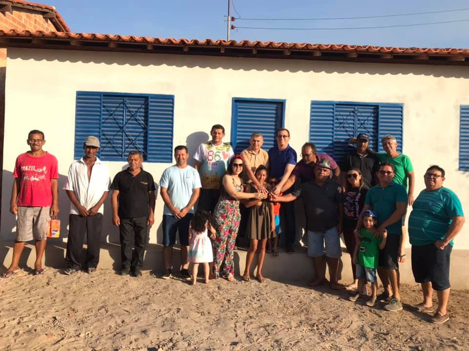 Casas populares sendo entregues
