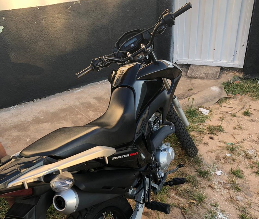 Motocicleta apreendida pela Polícia Civil