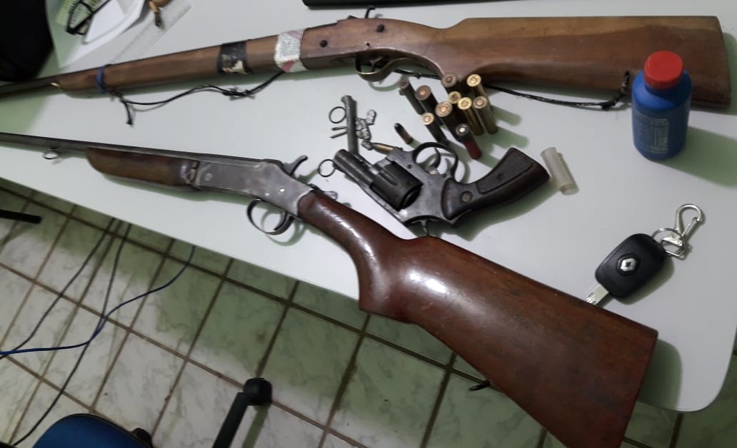 Armas de fogo apreendidas pela PM