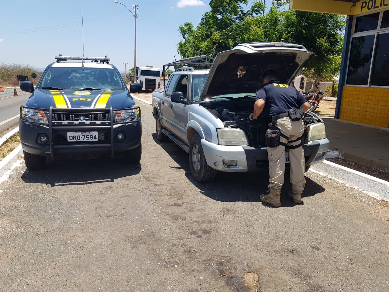 Homem preso e veículo apreendido pela PRF