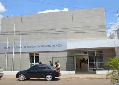 Fachada do prédio de Cejusc