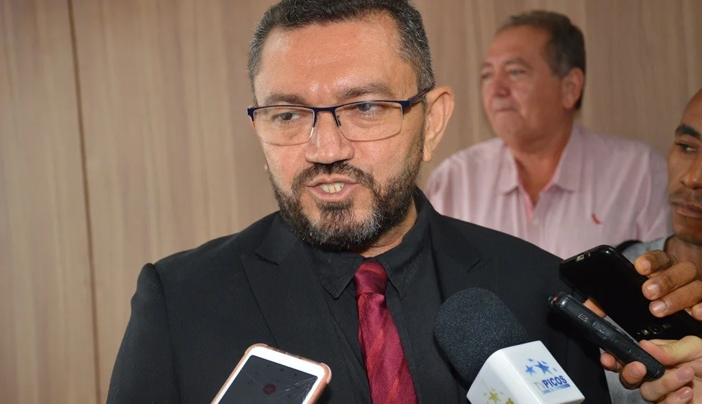 Padre Walmir fala da importância do Cejusc