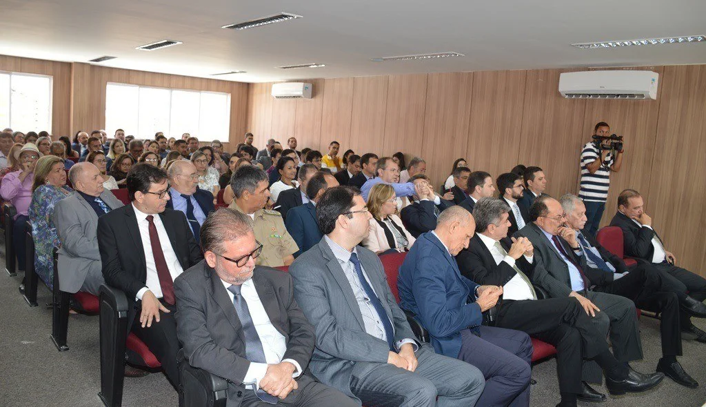 Solenidade reuniu expressivo número de autoridades