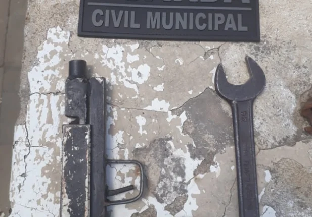 Objetos encontrados com o suspeito