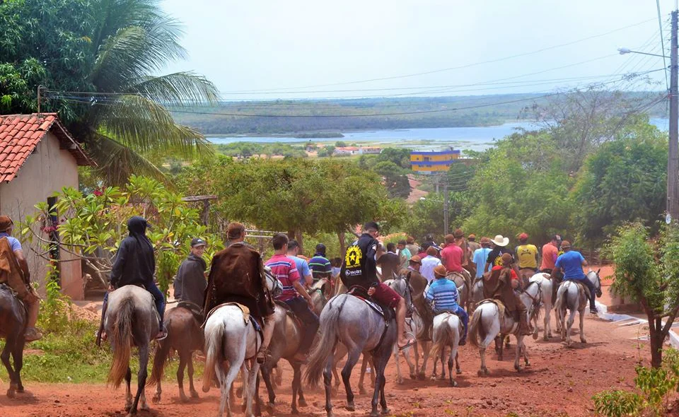 Cavalgada pelas principais ruas e pontos turísticos da cidade