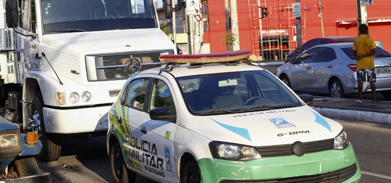 Viatura da PM no local do acidente 