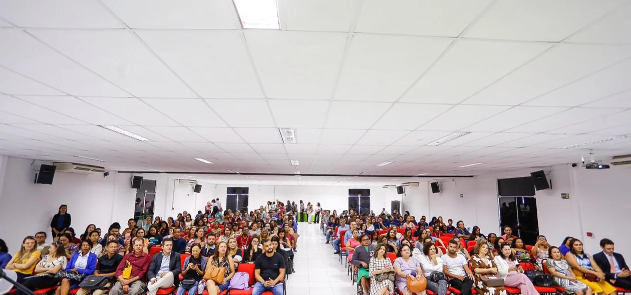 Público presente no Congresso de Assistência Social do Piauí